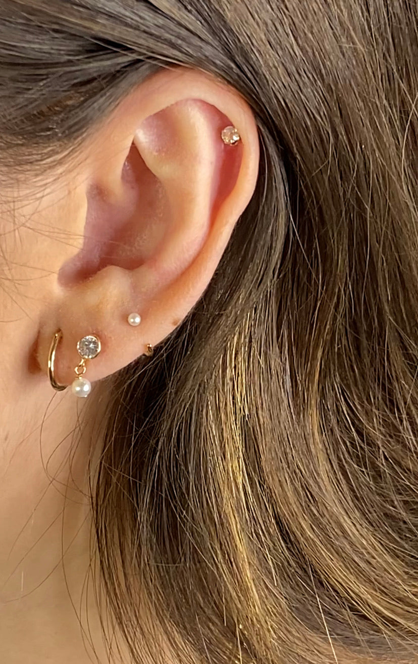 14K Freshwater Tiny Threader Hoop