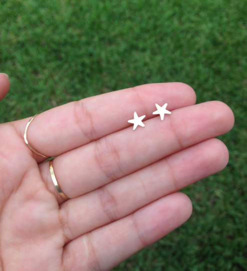 14K Star Stud Earrings